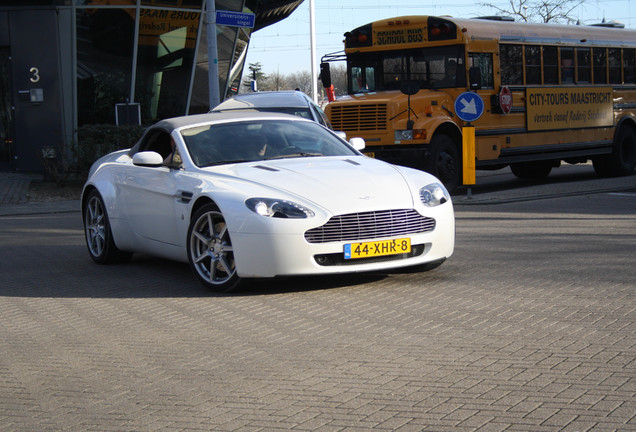 Aston Martin V8 Vantage Roadster