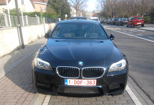 BMW M5 F10 2011