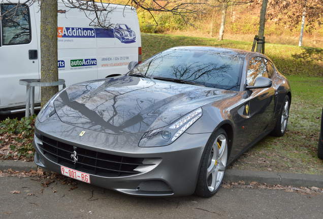 Ferrari FF