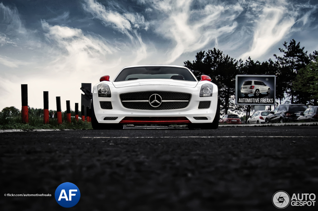 Mercedes-Benz SLS AMG