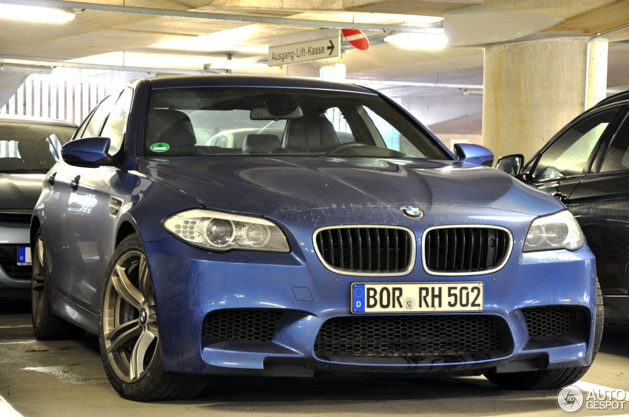 BMW M5 F10 2011