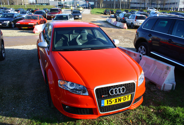 Audi RS4 Sedan