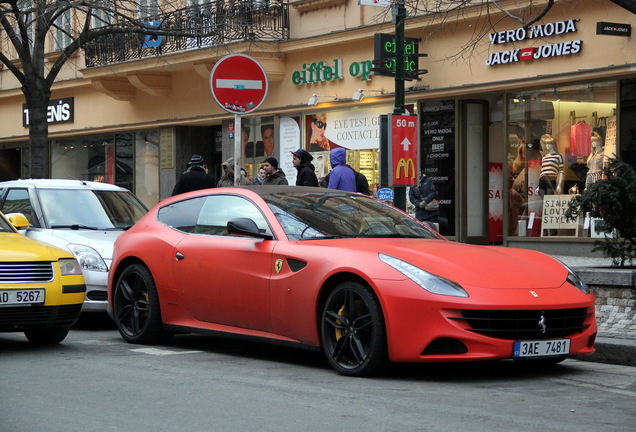 Ferrari FF