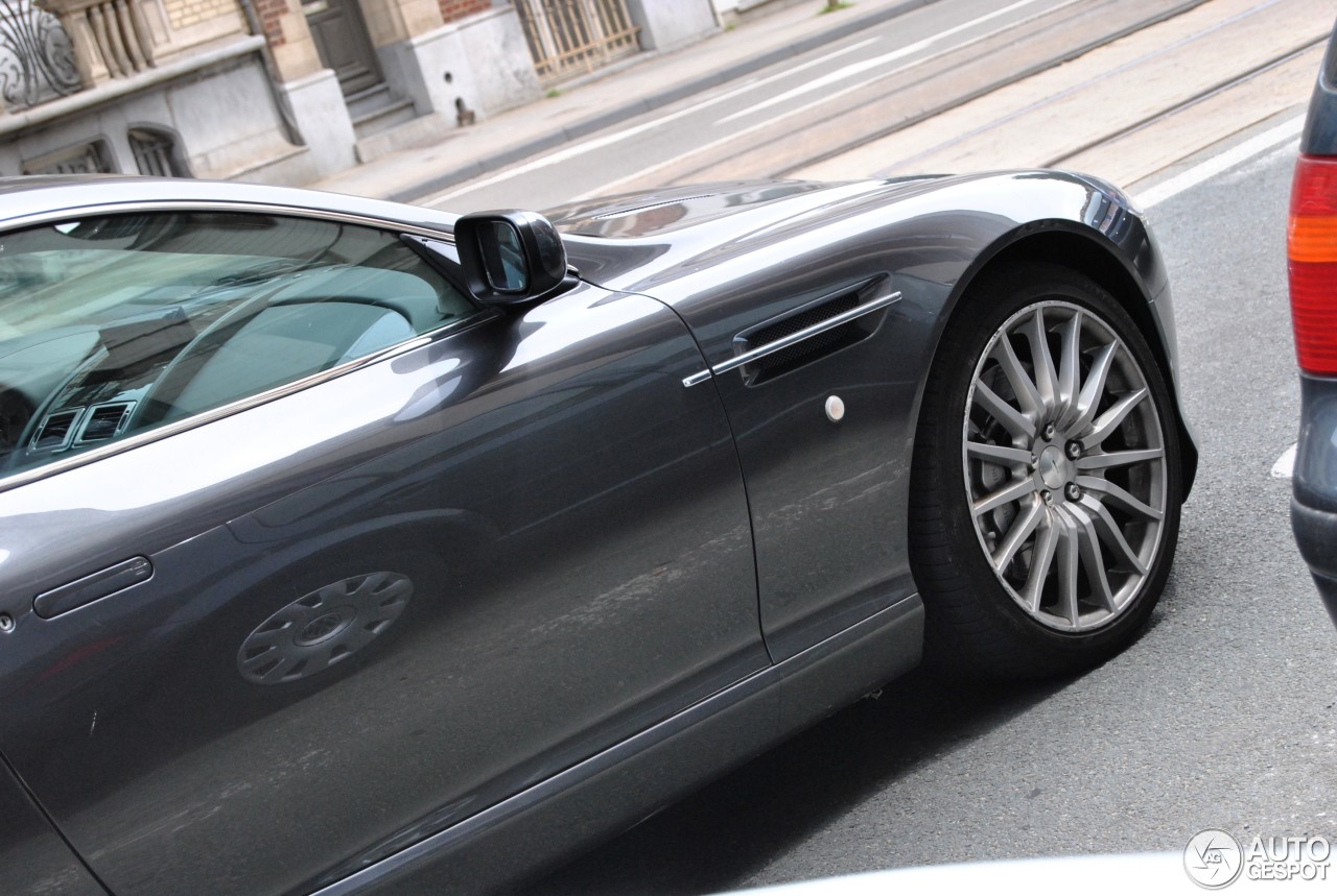 Aston Martin DB9