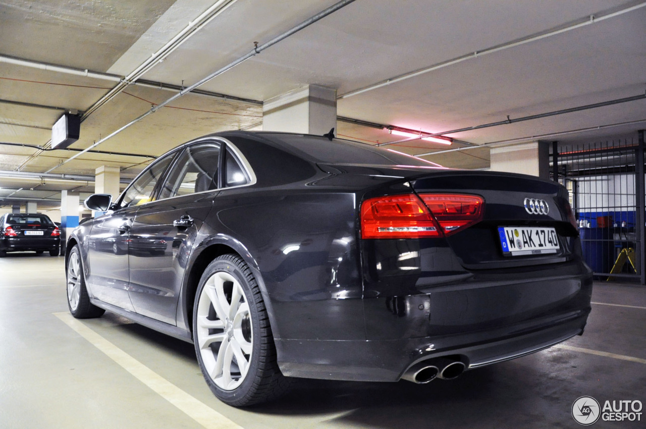 Audi S8 D4