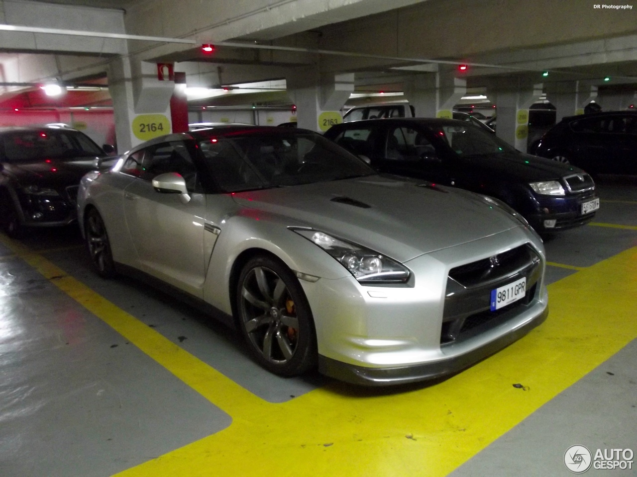 Nissan GT-R