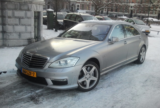 Mercedes-Benz S 63 AMG W221 2010