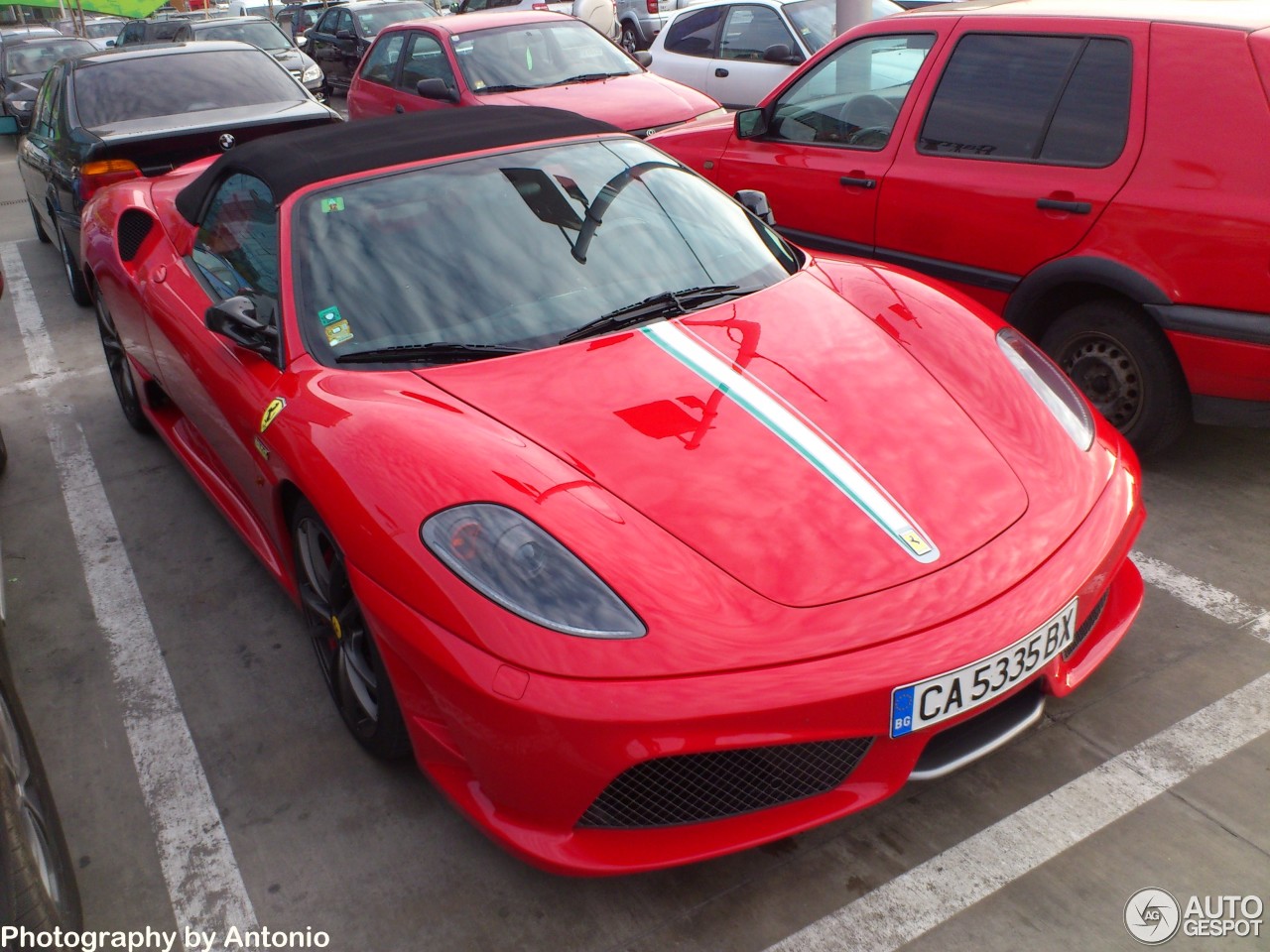 Ferrari Scuderia Spider 16M