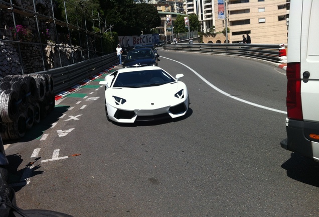 Lamborghini Aventador LP700-4