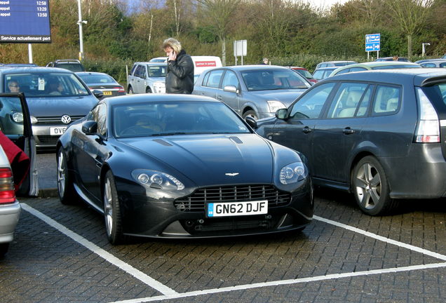 Aston Martin V8 Vantage 2012