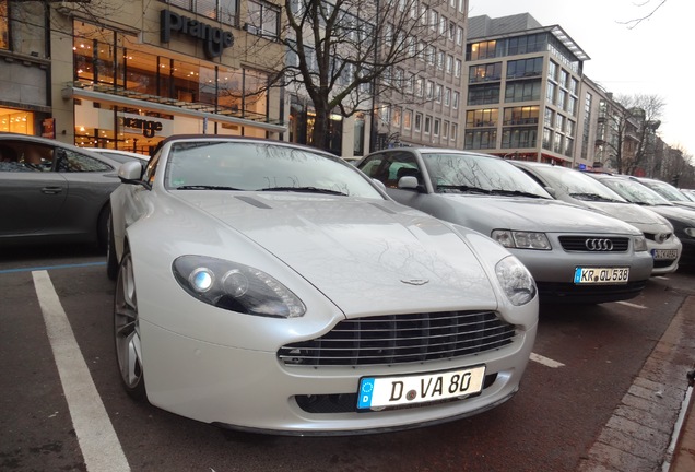 Aston Martin V8 Vantage Roadster