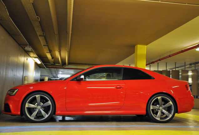 Audi RS5 B8 2012