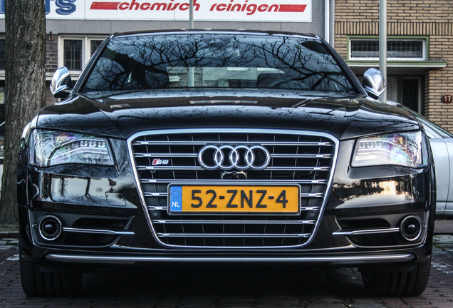 Audi S8 D4