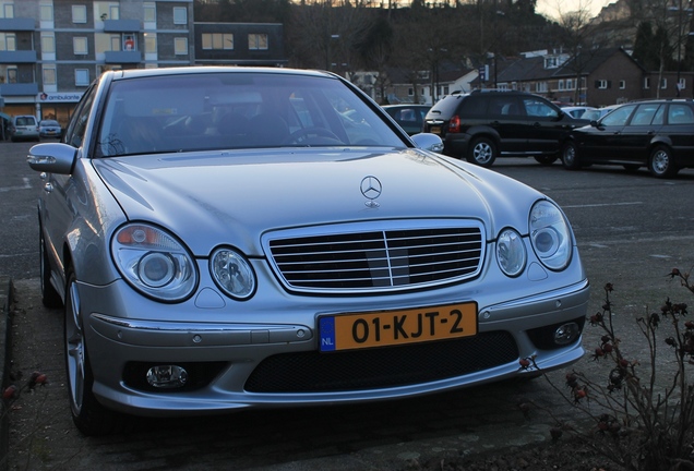 Mercedes-Benz E 55 AMG