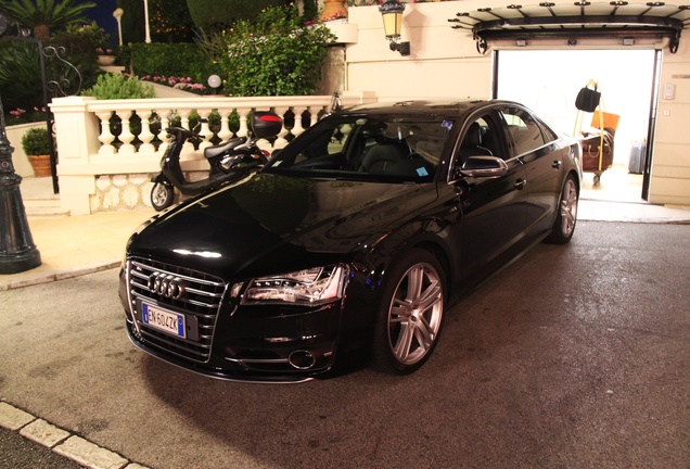 Audi S8 D4