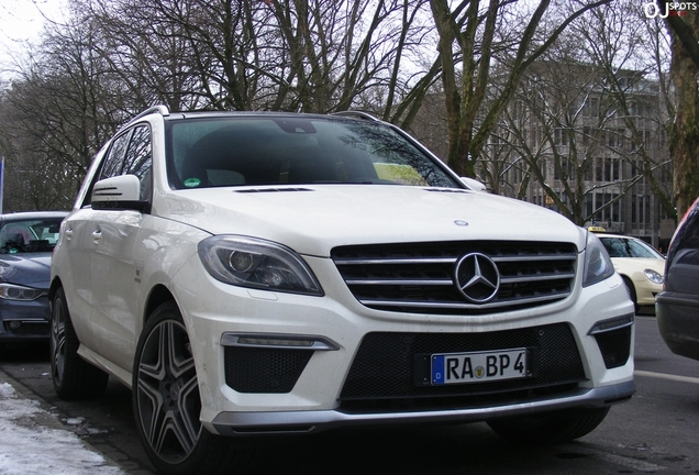 Mercedes-Benz ML 63 AMG W166