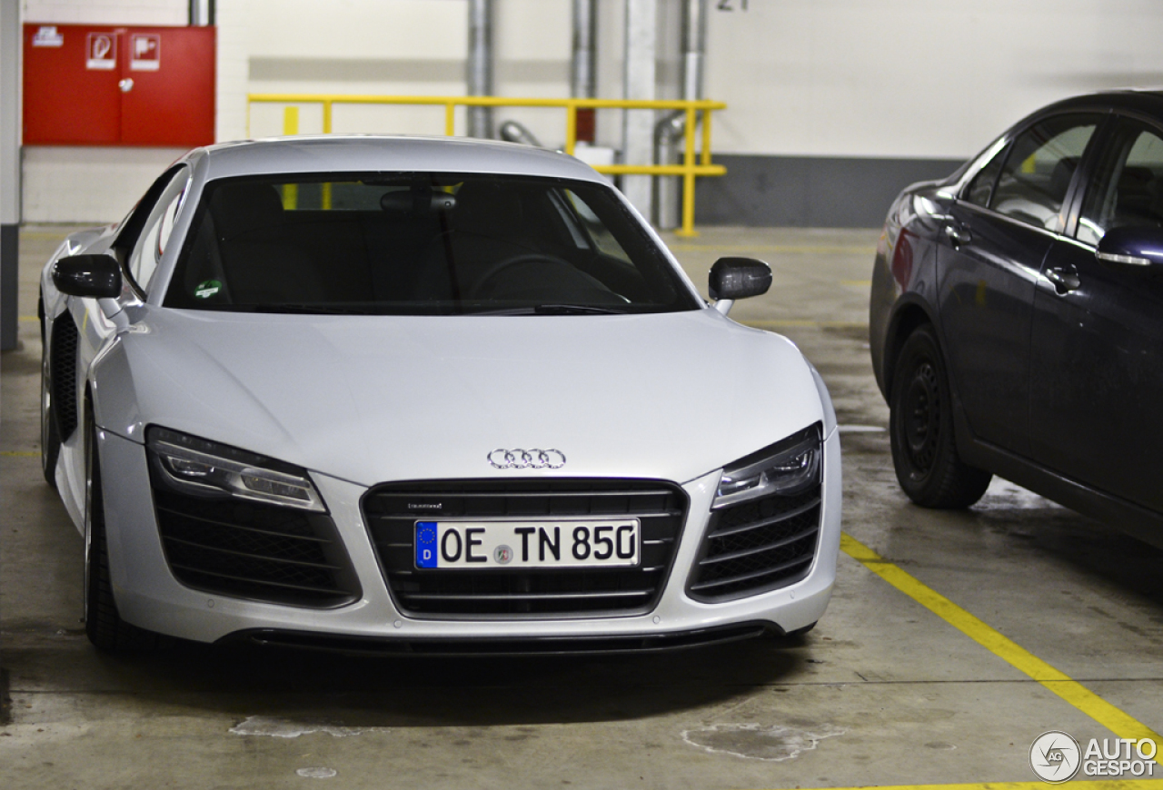 Audi R8 V10 2013