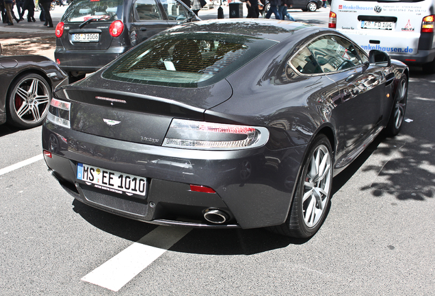 Aston Martin V8 Vantage 2012