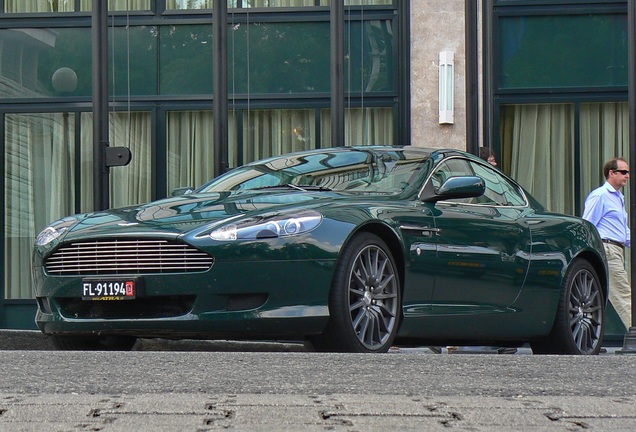 Aston Martin DB9