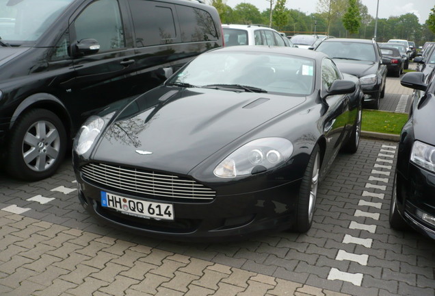 Aston Martin DB9