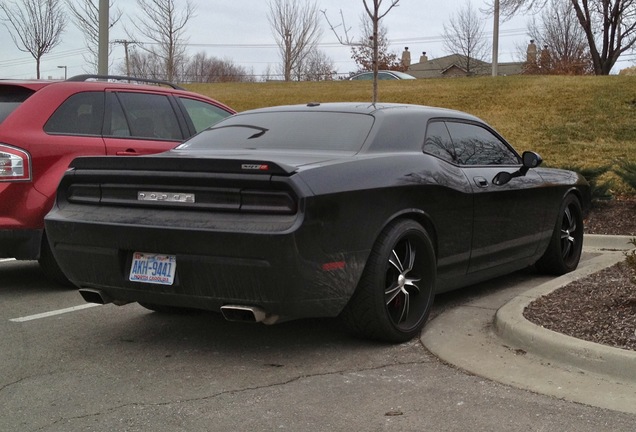 Dodge Challenger SRT-8