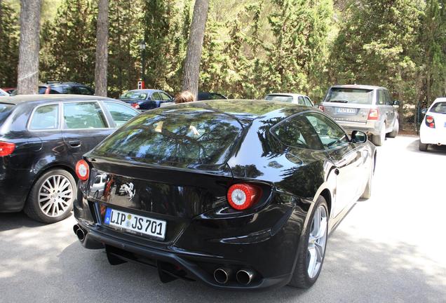 Ferrari FF