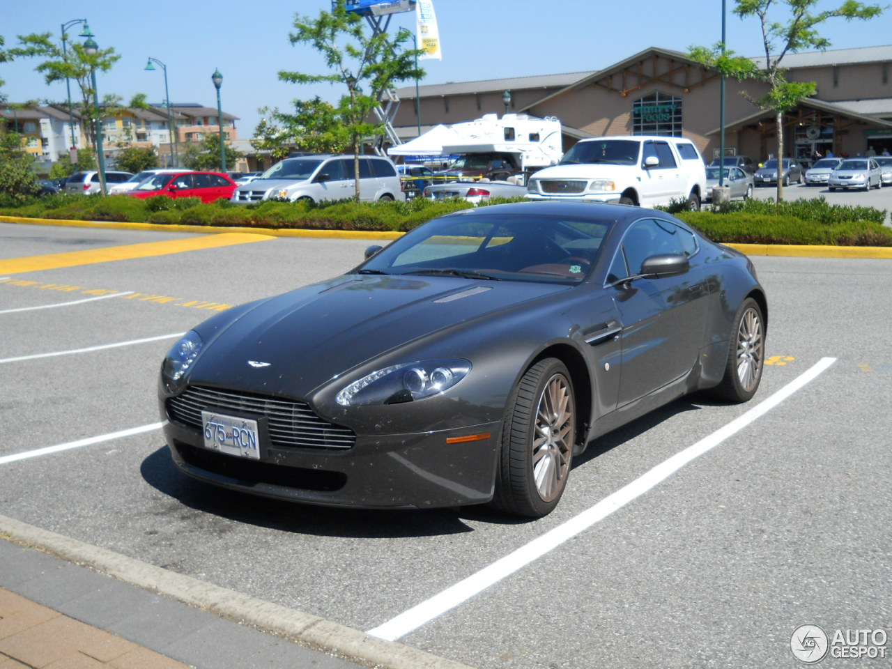 Aston Martin V8 Vantage