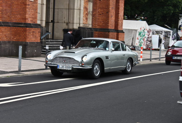 Aston Martin DB6 Vantage MKI