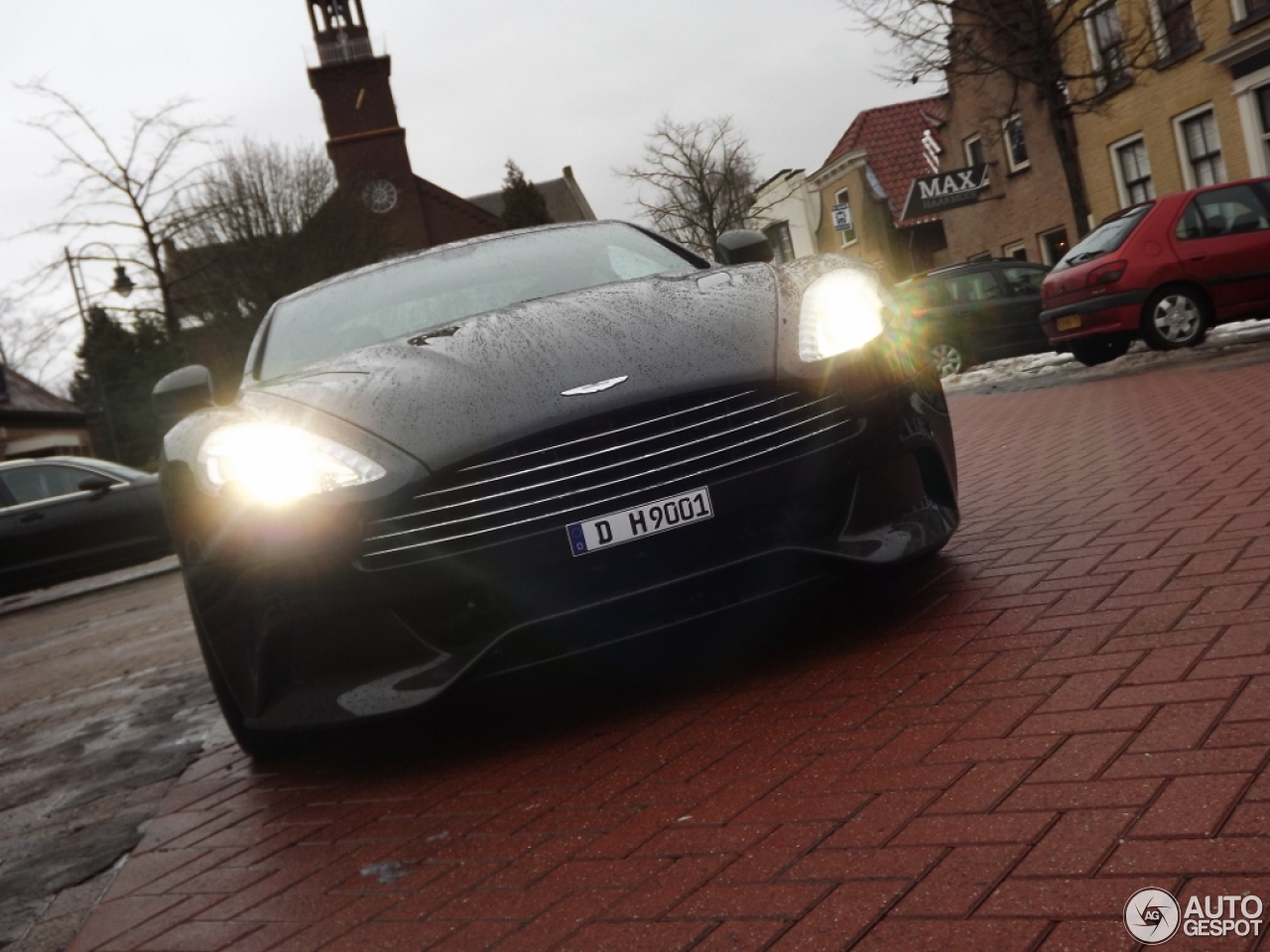 Aston Martin Vanquish 2013