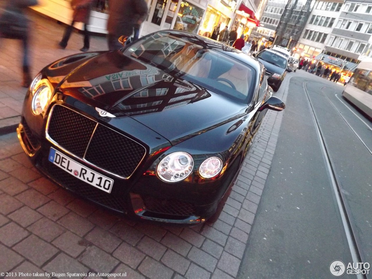 Bentley Continental GT V8