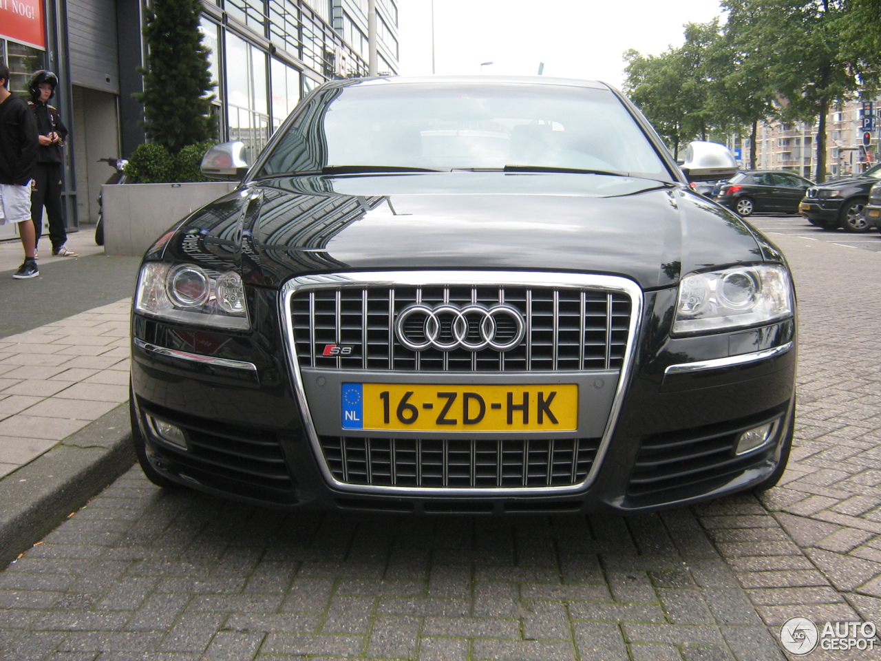 Audi S8 D3