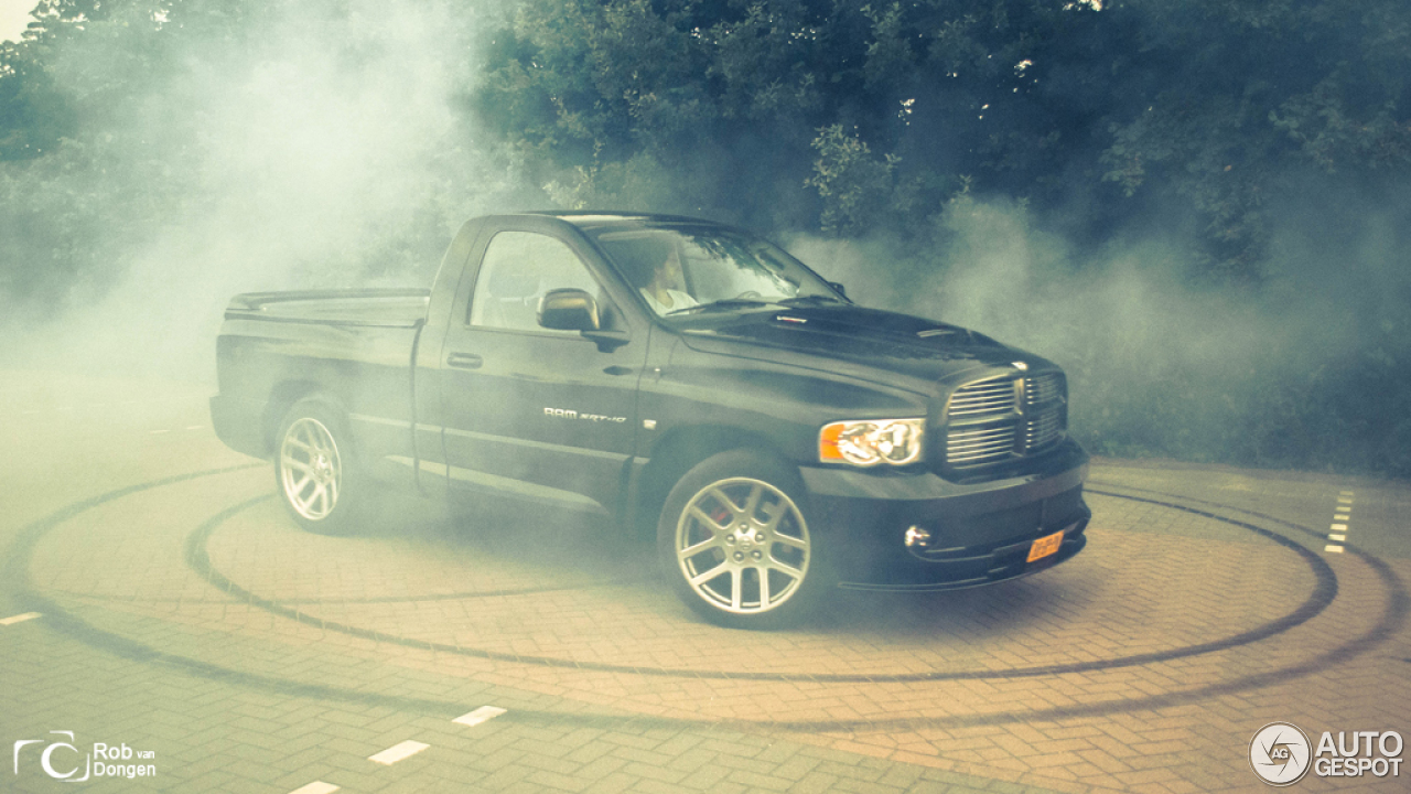 Dodge RAM SRT-10