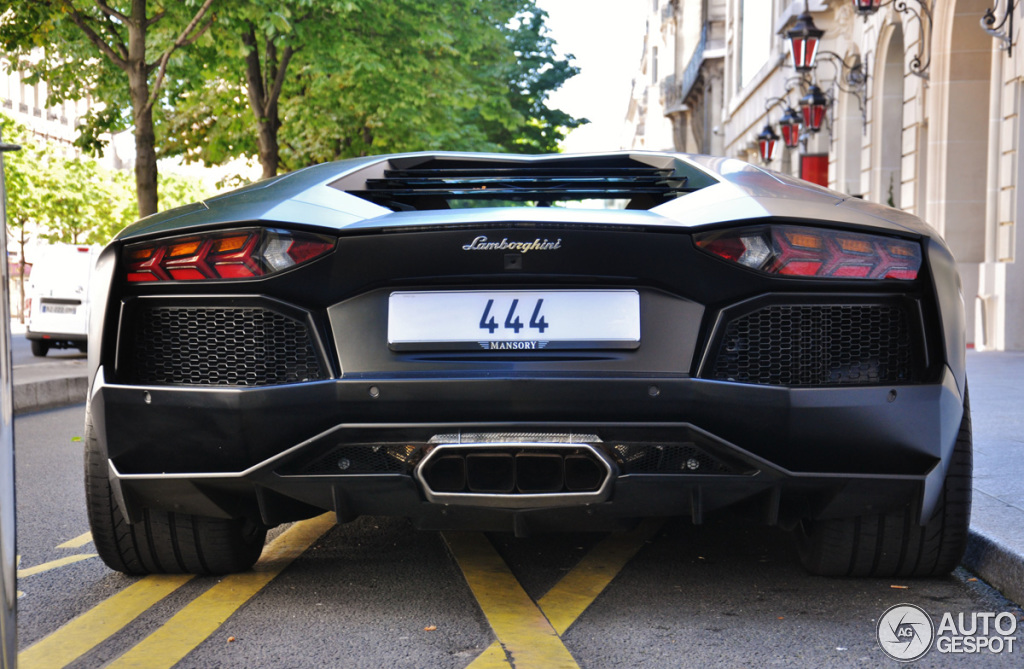 Lamborghini Aventador LP700-4