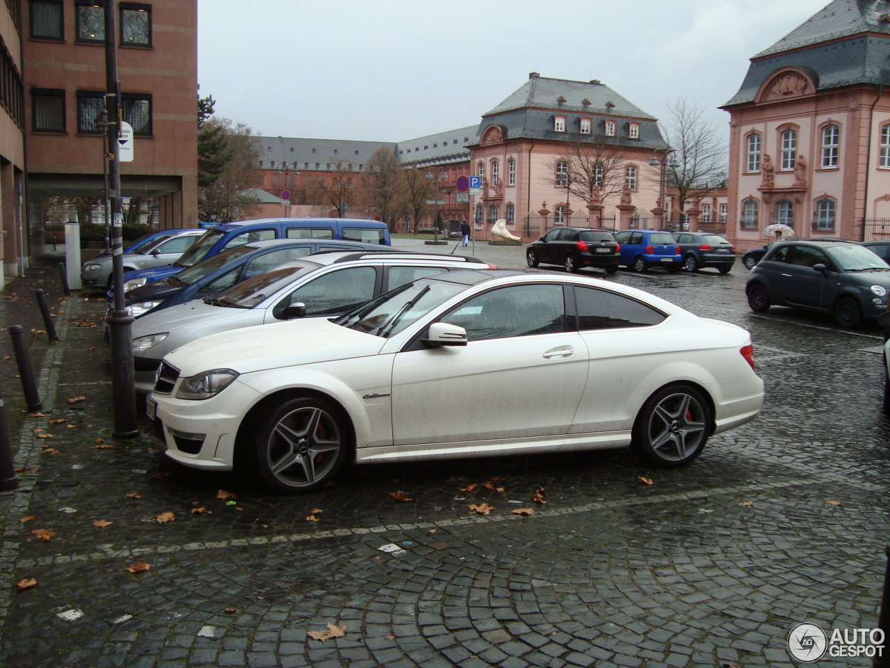 Mercedes-Benz C 63 AMG Coupé