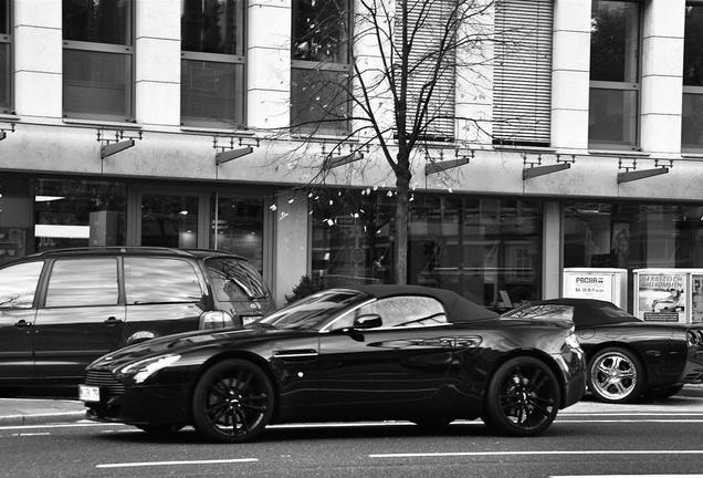 Aston Martin V8 Vantage Roadster