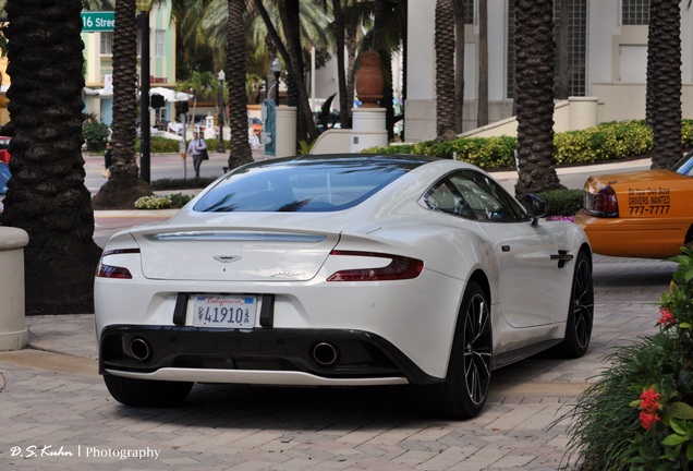 Aston Martin Vanquish 2013