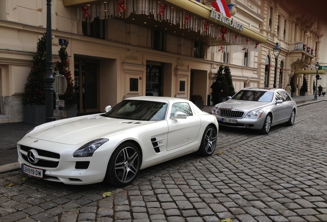 Mercedes-Benz SLS AMG