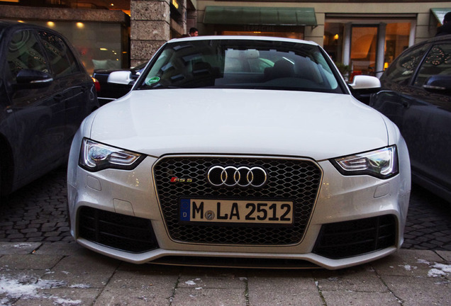 Audi RS5 B8 2012