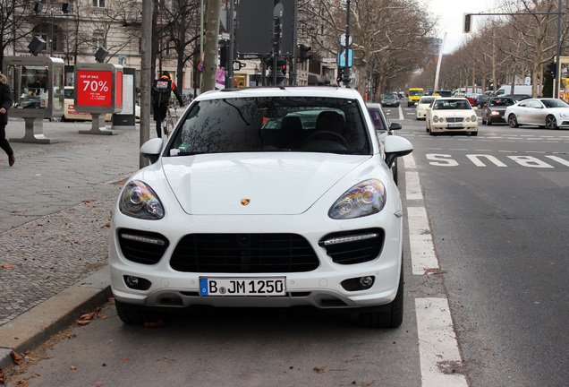 Porsche 958 Cayenne Turbo S