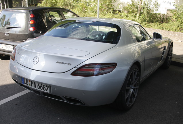 Mercedes-Benz SLS AMG