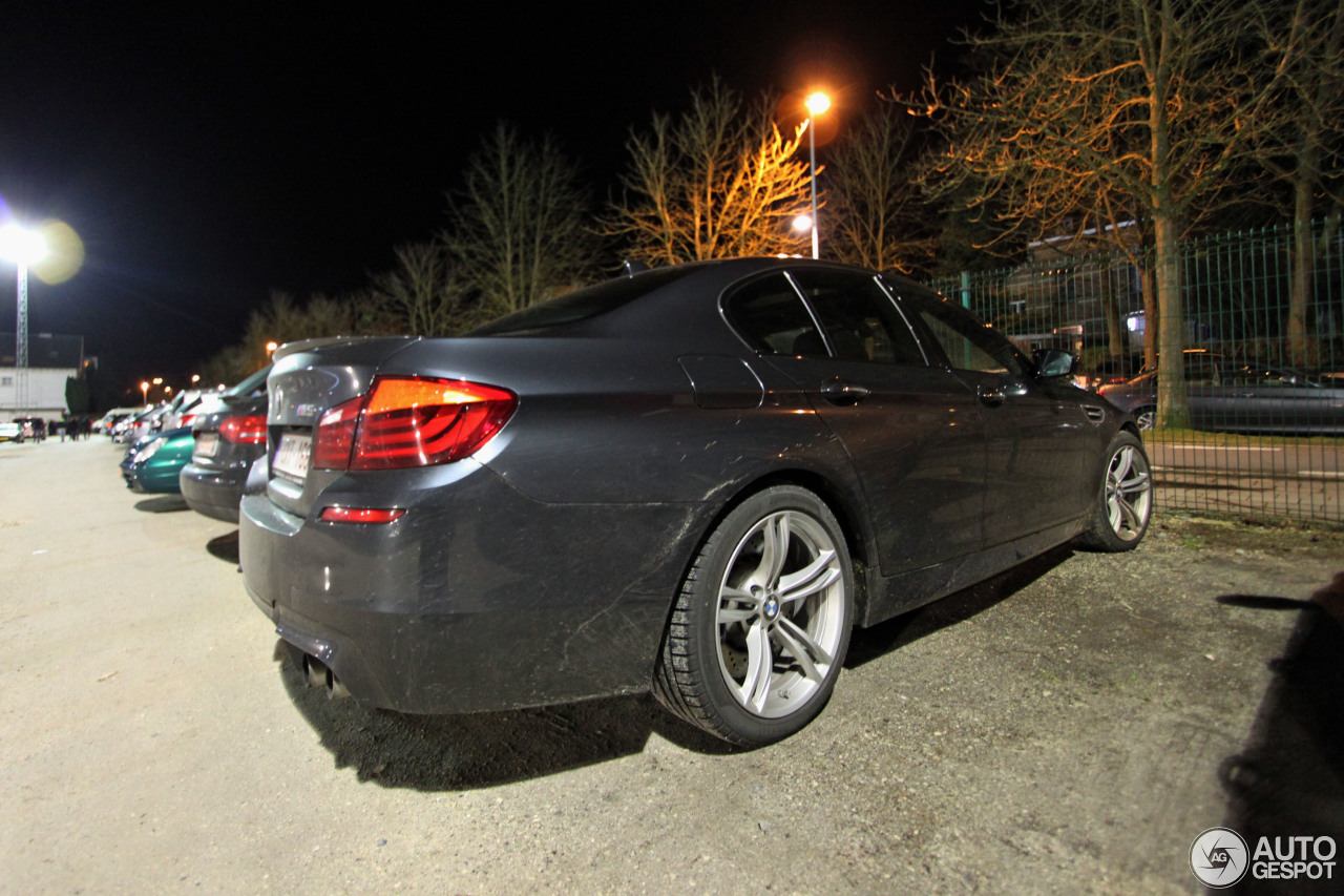 BMW M5 F10 2011