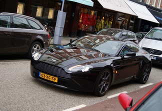 Aston Martin V8 Vantage