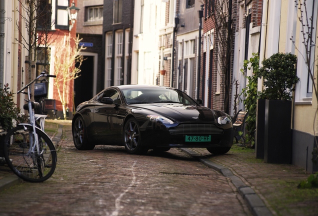 Aston Martin V8 Vantage