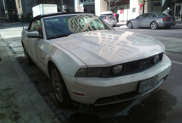 Ford Mustang GT Convertible 2010