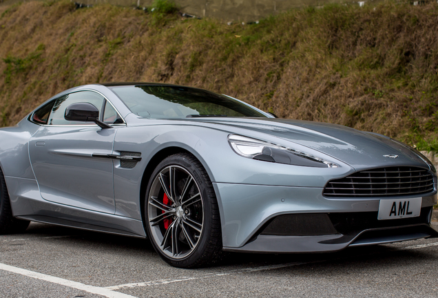 Aston Martin Vanquish 2013