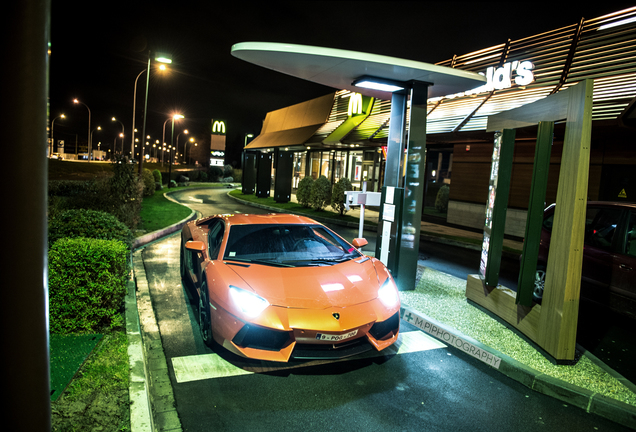 Lamborghini Aventador LP700-4