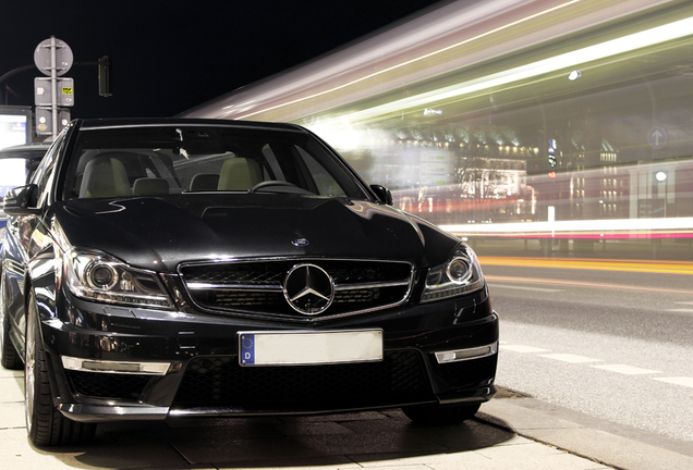 Mercedes-Benz C 63 AMG W204 2012