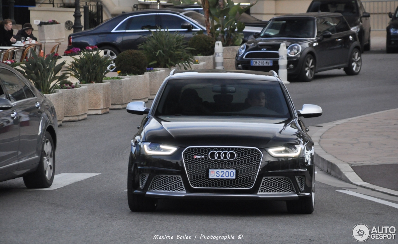 Audi RS4 Avant B8