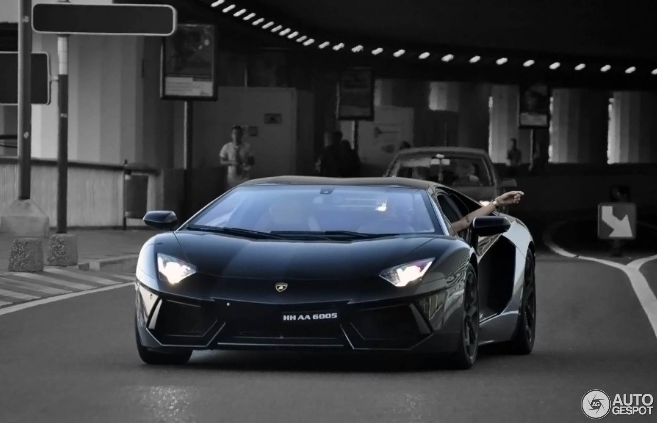 Lamborghini Aventador LP700-4