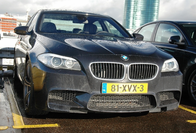 BMW M5 F10 2011